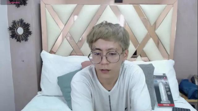 Image 2 of luke_morgans Stream on Chaturbate on 6 months ago