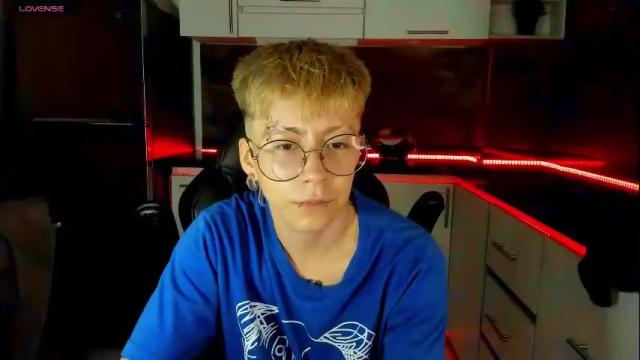 Image 12 of luke_morgans Stream on Chaturbate on 6 months ago