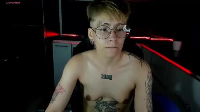 Image 3 of luke_morgans Stream on Chaturbate on 6 months ago