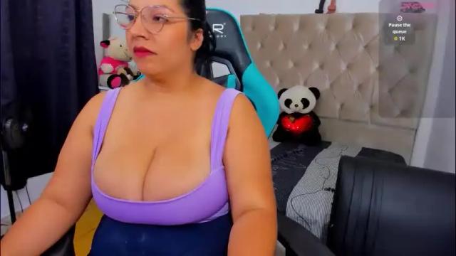 Image 2 of lulu_f1 Stream on Chaturbate on 1 month ago