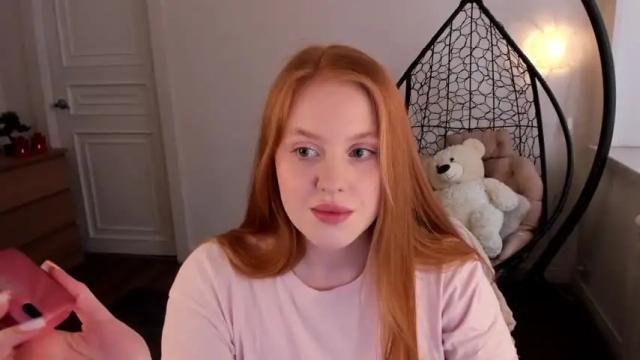 Image 3 of lulu_moons Stream on Chaturbate on 13 months ago