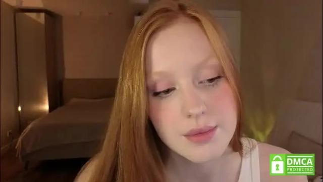 Image 4 of lulu_moons Stream on Chaturbate on 1 month ago