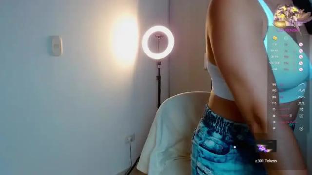 Image 3 of lulugirl_bad Stream on Chaturbate on 26 months ago