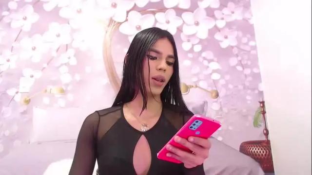 Image 7 of luluu_08 Stream on Chaturbate on 1 month ago