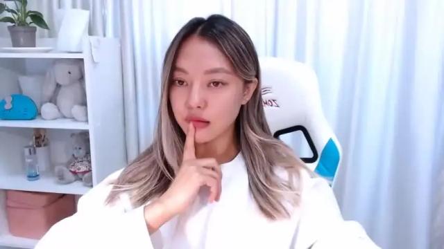 Image 11 of luluu_lika Stream on Chaturbate on 20 months ago