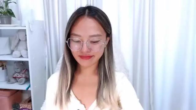 Image 2 of luluu_lika Stream on Chaturbate on 20 months ago