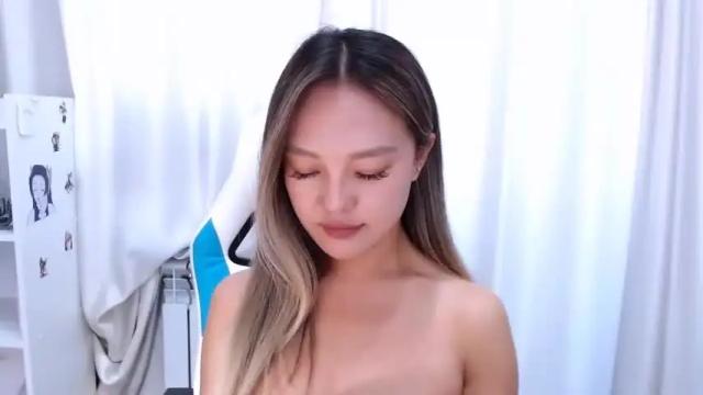 Image 7 of luluu_lika Stream on Chaturbate on 19 months ago