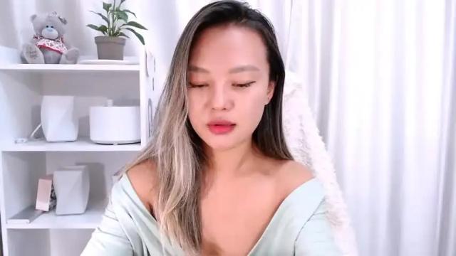 Image 12 of luluu_lika Stream on Chaturbate on 19 months ago