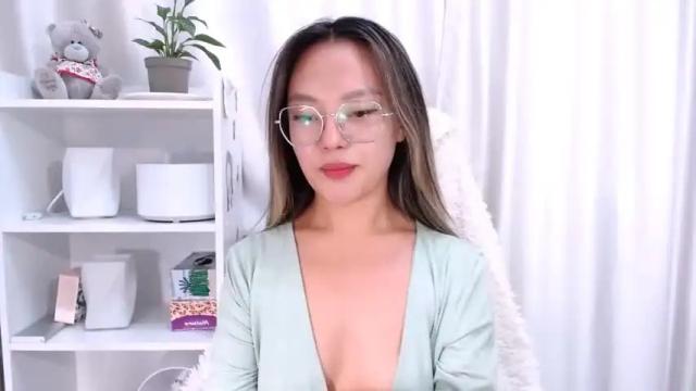 Image 6 of luluu_lika Stream on Chaturbate on 19 months ago