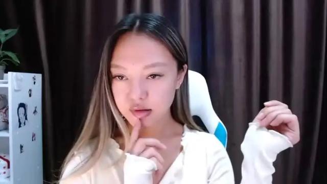 Image 4 of luluu_lika Stream on Chaturbate on 18 months ago