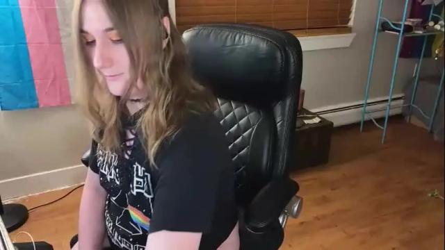 Image 7 of luluv Stream on Chaturbate on 10 days ago