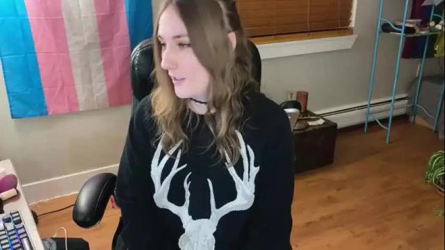 Image 2 of luluv Stream on Chaturbate on 2 days ago