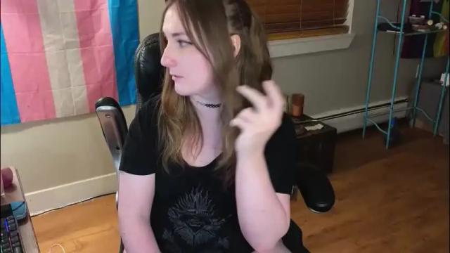 Image 3 of luluv Stream on Chaturbate on 1 month ago