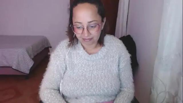 Image 2 of lumi_84 Stream on Chaturbate on 2 months ago