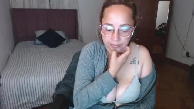 Image 2 of lumi_84 Stream on Chaturbate on 1 month ago