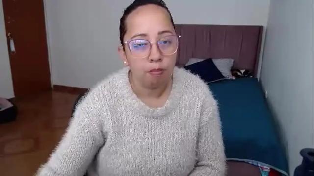 Image 2 of lumi_84 Stream on Chaturbate on 19 days ago