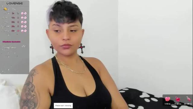Image 7 of luna__cute Stream on Chaturbate on 3 months ago
