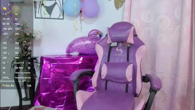 Image 2 of luna__cute Stream on Chaturbate on 19 hours ago