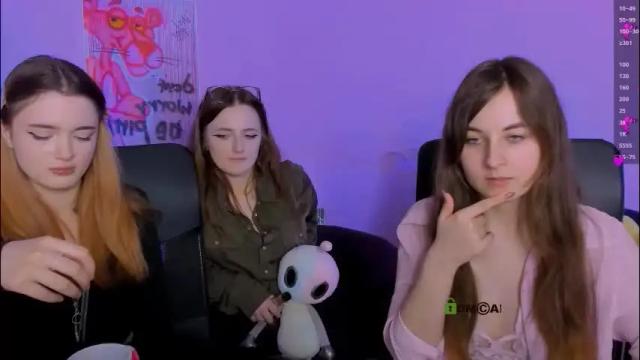 Image 6 of luna_berryy Stream on Chaturbate on 1 month ago