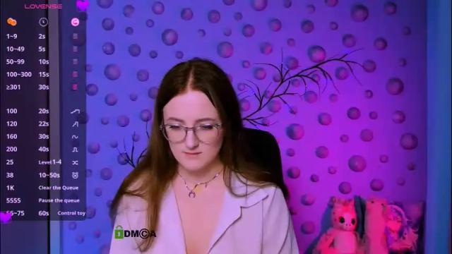 Image 7 of luna_berryy Stream on Chaturbate on 1 month ago