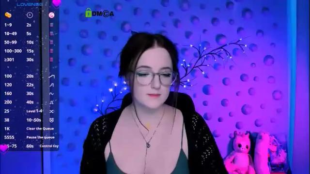 Image 6 of luna_berryy Stream on Chaturbate on 1 month ago