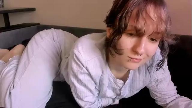 Image 2 of luna_cosmic Stream on Chaturbate on 1 month ago