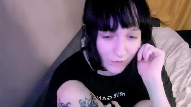 Image 3 of luna_cosmic Stream on Chaturbate on 5 months ago