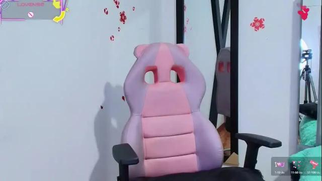 Image 10 of luna_diangelo Stream on Chaturbate on 2 months ago