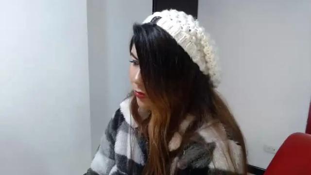 Image 8 of luna_dumont Stream on Chaturbate on 6 months ago