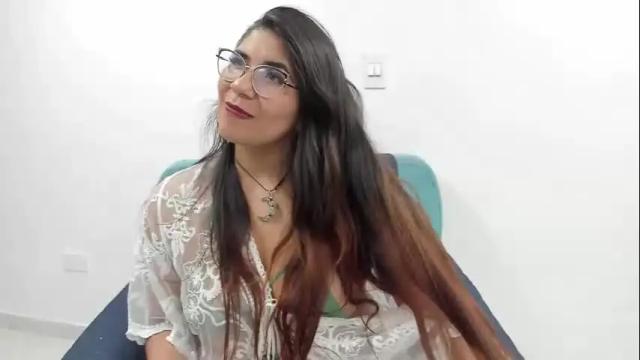 Image 2 of luna_dumont Stream on Chaturbate on 1 month ago