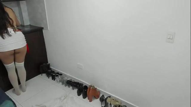 Image 4 of luna_dumont Stream on Chaturbate on 1 month ago