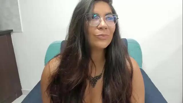 Image 4 of luna_dumont Stream on Chaturbate on 1 month ago