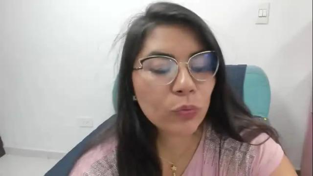Image 10 of luna_dumont Stream on Chaturbate on 18 days ago