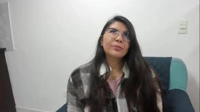 Image 4 of luna_dumont Stream on Chaturbate on 18 days ago
