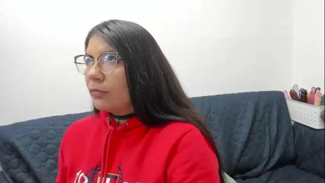Image 3 of luna_dumont Stream on Chaturbate on 14 days ago