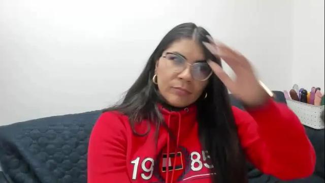 Image 7 of luna_dumont Stream on Chaturbate on 14 days ago