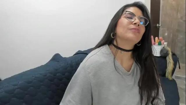 Image 3 of luna_dumont Stream on Chaturbate on 15 days ago