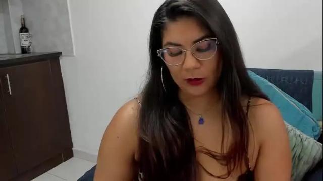 Image 10 of luna_dumont Stream on Chaturbate on 3 days ago