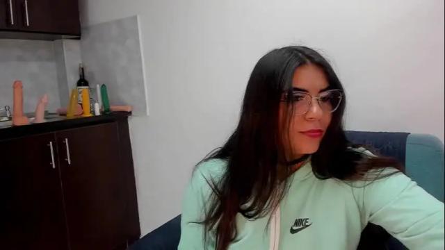 Image 7 of luna_dumont Stream on Chaturbate on 1 month ago