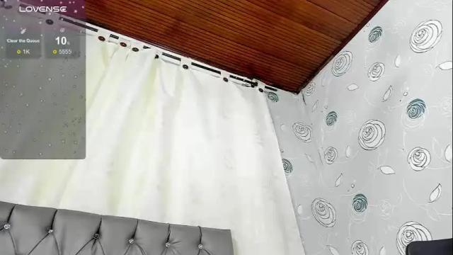 Image 6 of luna_evaa Stream on Chaturbate on 22 days ago