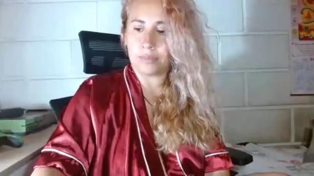 Image 6 of luna_fantasstic Stream on Chaturbate on 15 months ago