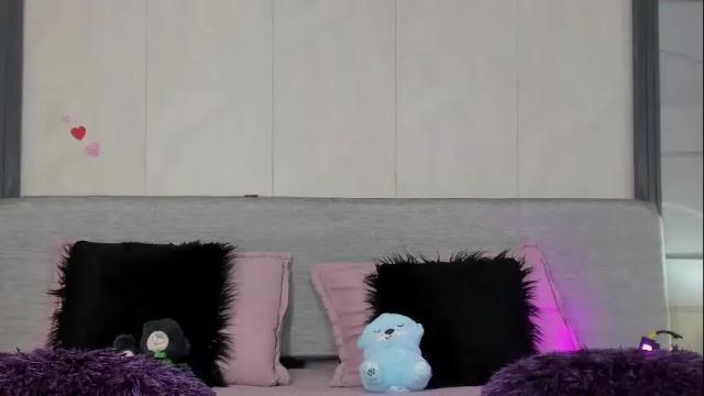 Image 3 of luna_fioree Stream on Chaturbate on 2 months ago