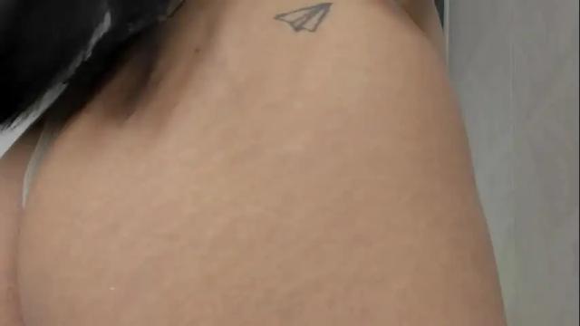 Image 2 of luna_fioree Stream on Chaturbate on 1 month ago