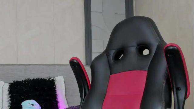 Image 3 of luna_fioree Stream on Chaturbate on 1 month ago