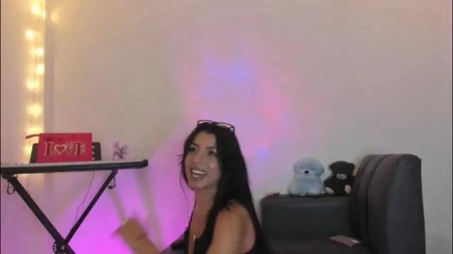 Image 4 of luna_fioree Stream on Chaturbate on 2 months ago