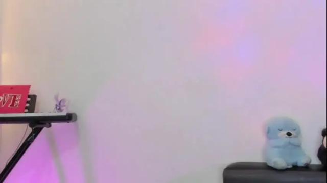 Image 2 of luna_fioree Stream on Chaturbate on 2 months ago