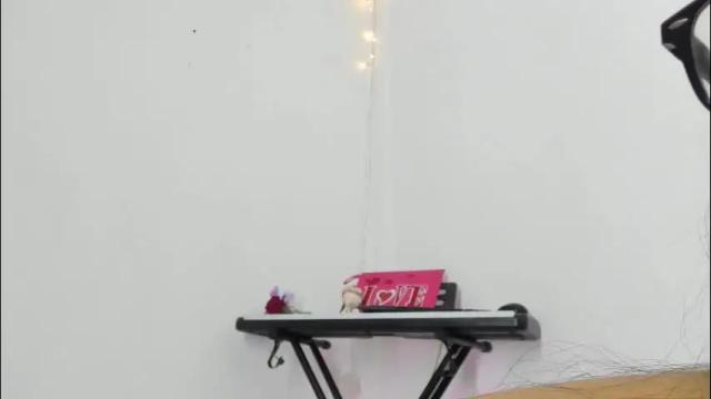 Image 3 of luna_fioree Stream on Chaturbate on 1 month ago