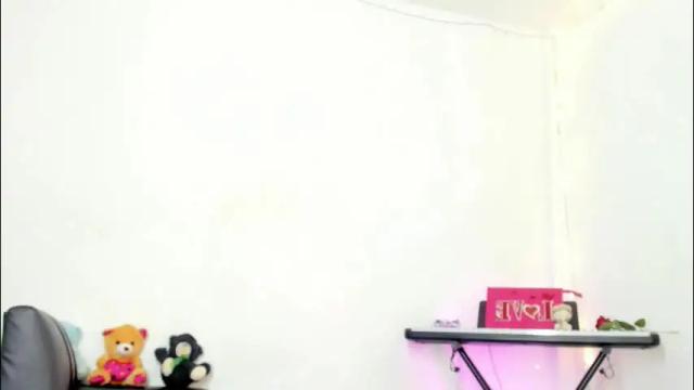 Image 4 of luna_fioree Stream on Chaturbate on 2 months ago