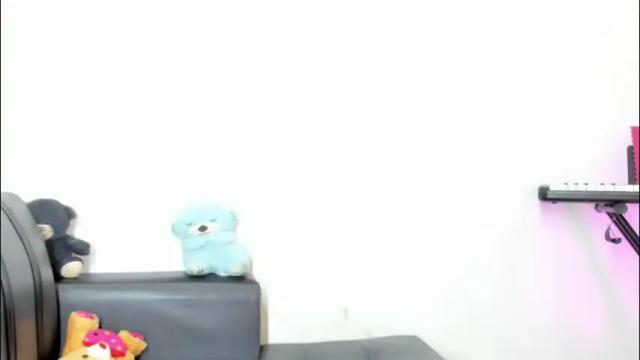 Image 2 of luna_fioree Stream on Chaturbate on 18 days ago