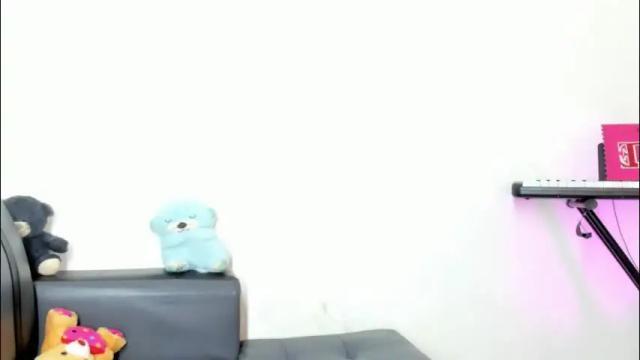 Image 3 of luna_fioree Stream on Chaturbate on 18 days ago